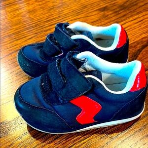 Blue and Red Retro Sneakers with Suede Finish